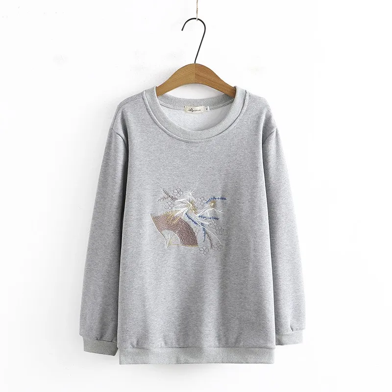 

Women Clothing Sweatshirts Plus Size Autumn Winter 2021 New Fashion Tops Loose Flower Embroider Velvet Keep Warm Hoodies