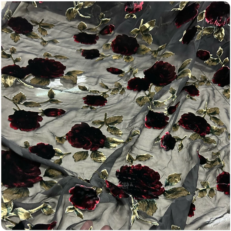Прозрачная синтетическая шелковая ткань с вырезами из хлопка цветком красной