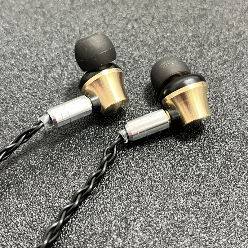 Купи XSL original earphone is changed into MMCX plug high fidelity subwoofer with microphone mobile phone computer headset за 1,008 рублей в магазине AliExpress