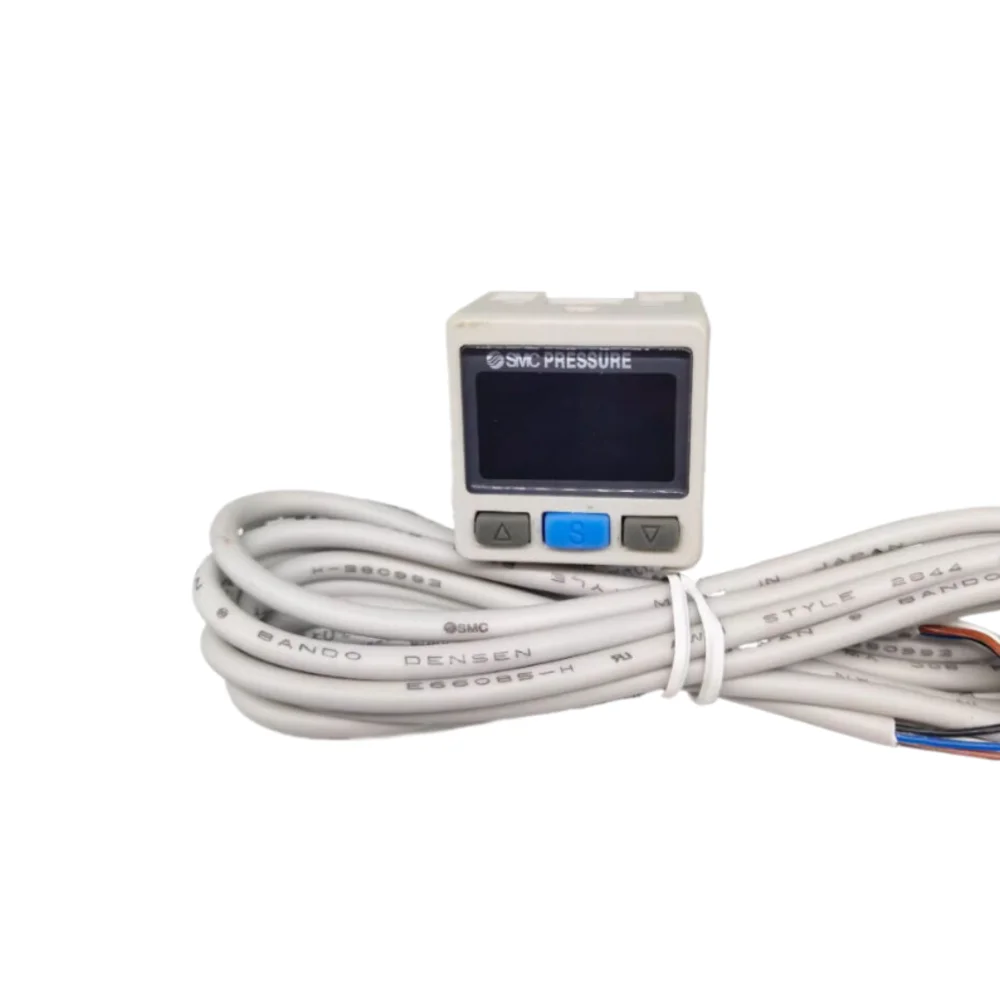 SMC ISE30A-01-C Цифровой переключатель давления Положительное давление 2-цветный
