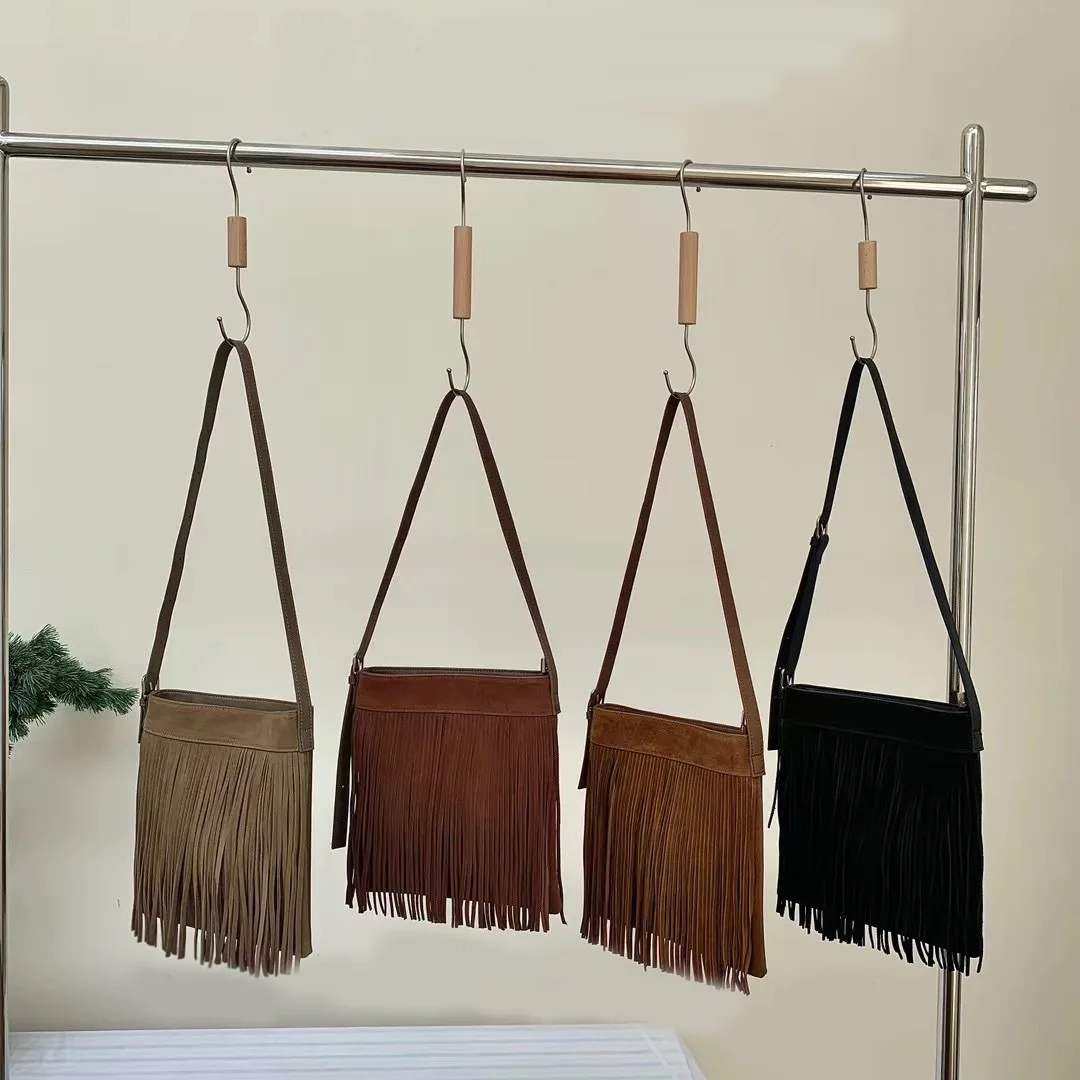 Π ΠΎΡΠΊΠΎΡΠ½Π°Ρ ΠΡΠ΅Π½Π΄ΠΎΠ²Π°Ρ ΠΆΠ΅Π½ΡΠΊΠ°Ρ ΡΡΠΌΠΊΠ° ΠΈΠ· 2023 ΠΌΠ°ΡΠΎΠ²ΠΎΠΉ Π²ΠΎΠ»ΠΎΠ²ΡΠ΅ΠΉ ΠΊΠΎΠΆΠΈ, Π²ΠΌΠ΅ΡΡΠΈΡΠ΅Π»ΡΠ½Π°Ρ ΡΡΠΌΠΊΠ° ΡΠ΅ΡΠ΅Π· ΠΏΠ»Π΅ΡΠΎ Ρ ΠΎΠ΄Π½ΠΎΠΉ Π»ΡΠΌΠΊΠΎΠΉ, ΠΆΠ΅Π½ΡΠΊΠ°Ρ ΡΡΠΌΠΊΠ°-ΡΠΎΡΡ Π ΠΎΡΠΊΠΎΡΠ½Π°Ρ ΠΡΠ΅Π½Π΄ΠΎΠ²Π°Ρ ΠΆΠ΅Π½ΡΠΊΠ°Ρ ΡΡΠΌΠΊΠ° ΠΈΠ· 2023 ΠΌΠ°ΡΠΎΠ²ΠΎΠΉ Π²ΠΎΠ»ΠΎΠ²ΡΠ΅ΠΉ ΠΊΠΎΠΆΠΈ, Π²ΠΌΠ΅ΡΡΠΈΡΠ΅Π»ΡΠ½Π°Ρ ΡΡΠΌΠΊΠ° ΡΠ΅ΡΠ΅Π· ΠΏΠ»Π΅ΡΠΎ Ρ ΠΎΠ΄Π½ΠΎΠΉ Π»ΡΠΌΠΊΠΎΠΉ, ΠΆΠ΅Π½ΡΠΊΠ°Ρ ΡΡΠΌΠΊΠ°-ΡΠΎΡΡ