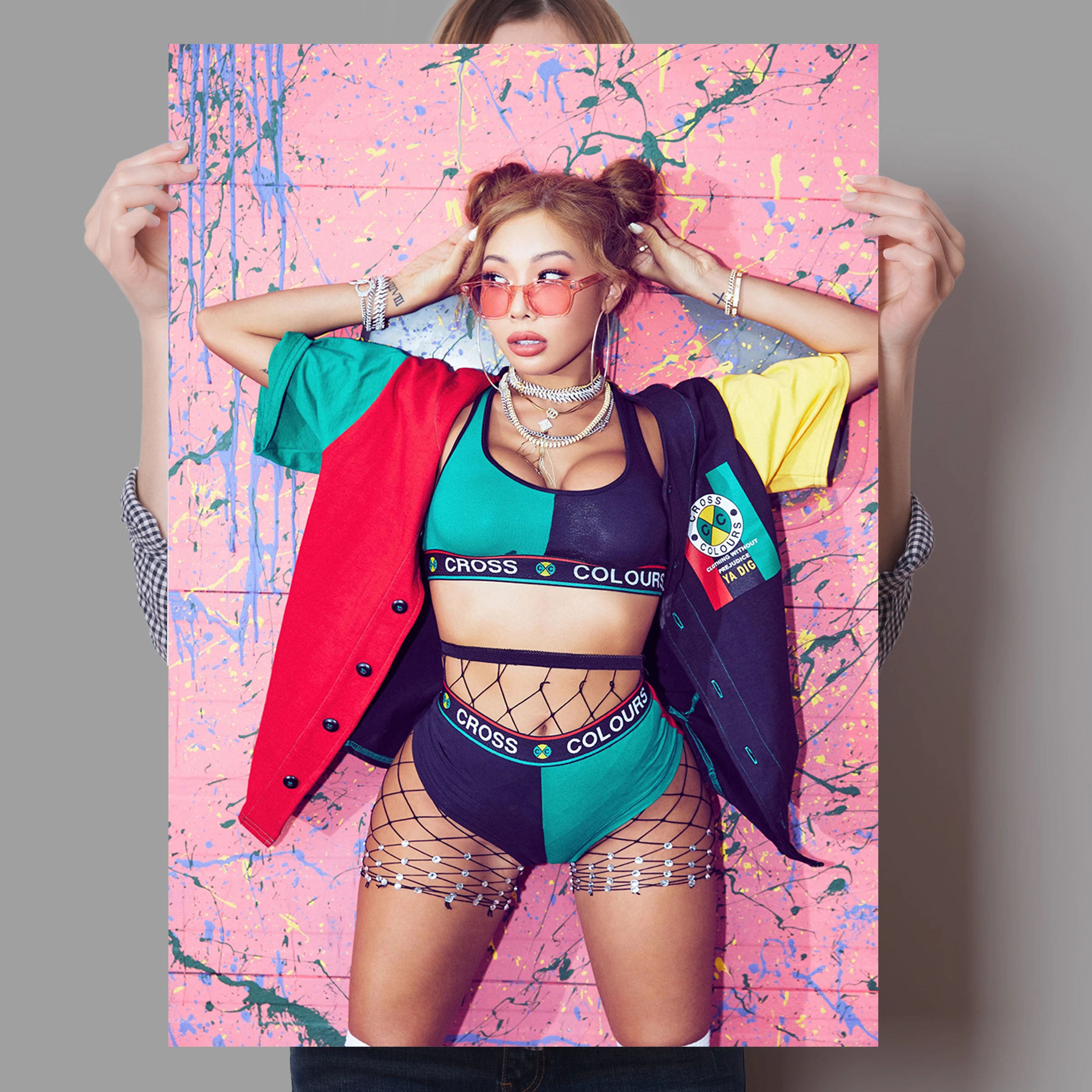 

Kpop Poster Art Hip hop Star Singer Jessi Sexy Girl Music Canvas Painting Wall Art for living Room Decor Print Idol Picture Gift