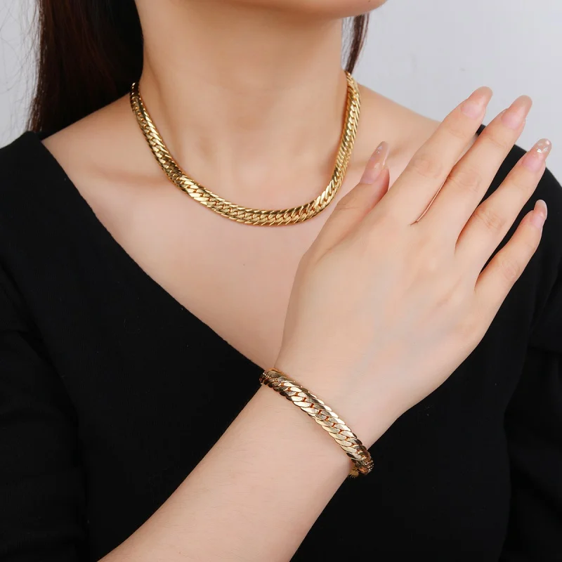 

2023 new Fashion Gold Plated Copper Jewelry Set and Necklace Bracelet for women wedding christmas Gifts