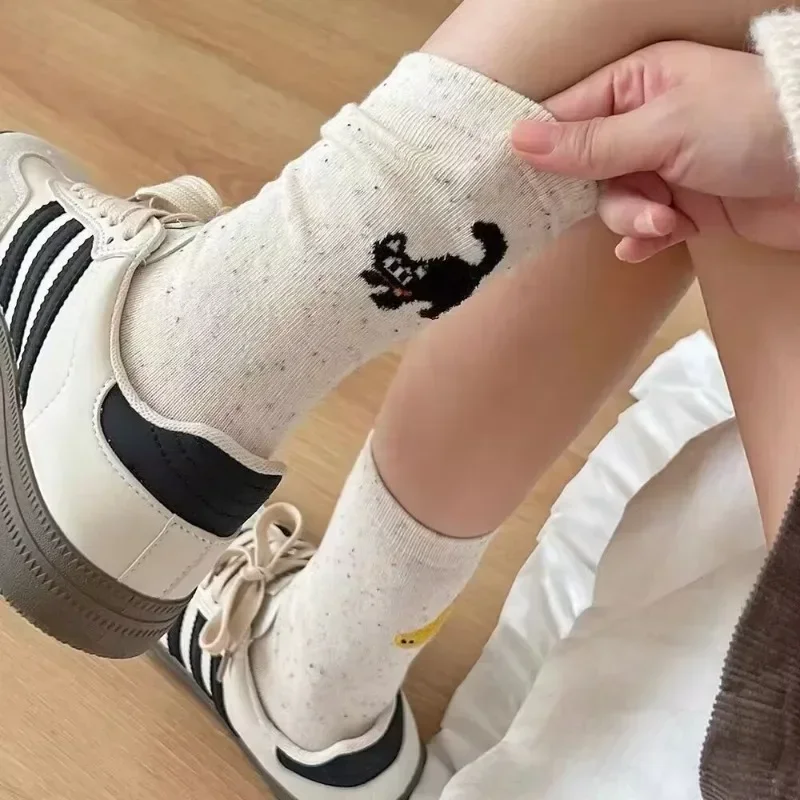 Осенние повседневные модные носки женские ярких цветов средние носки-трубы