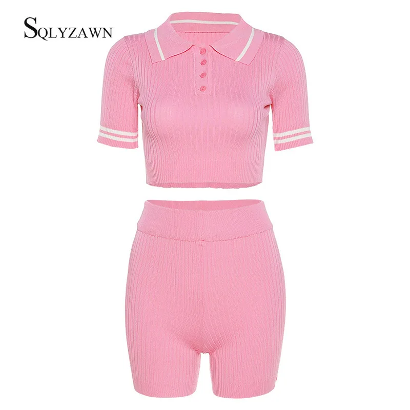 Женская однобортная футболка с высокой талией и шортами трикотажный комплект