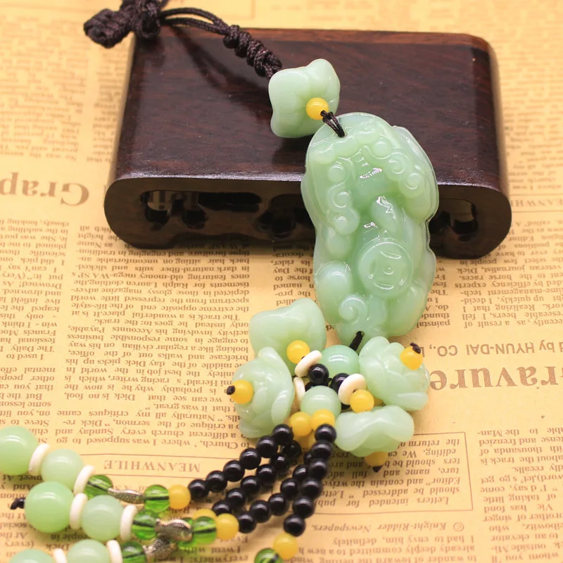 

Car pendant out of the Buddha and into the safe Chinese style high-end jade car interior pendant Pixiu rearview keychain