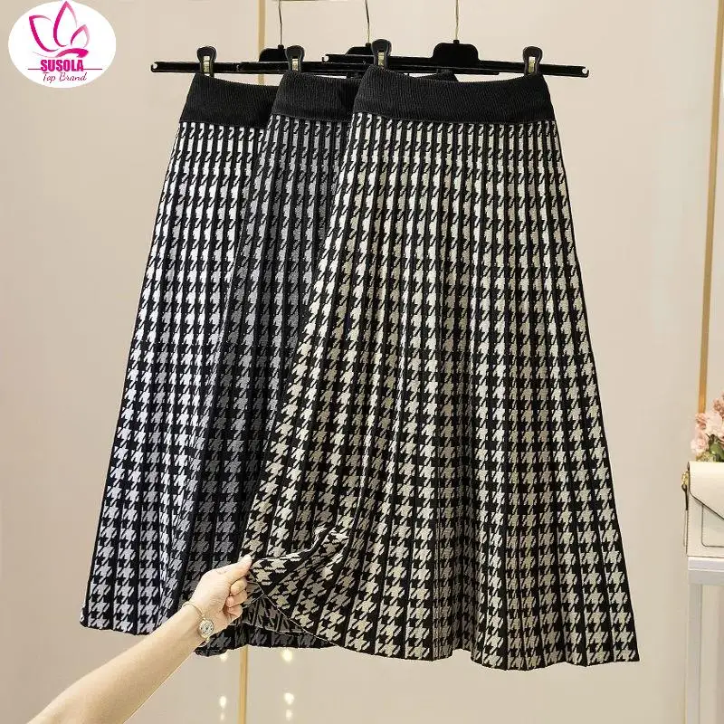 

Юбка-миди трикотажная клетчатая трапециевидная, с высокой талией