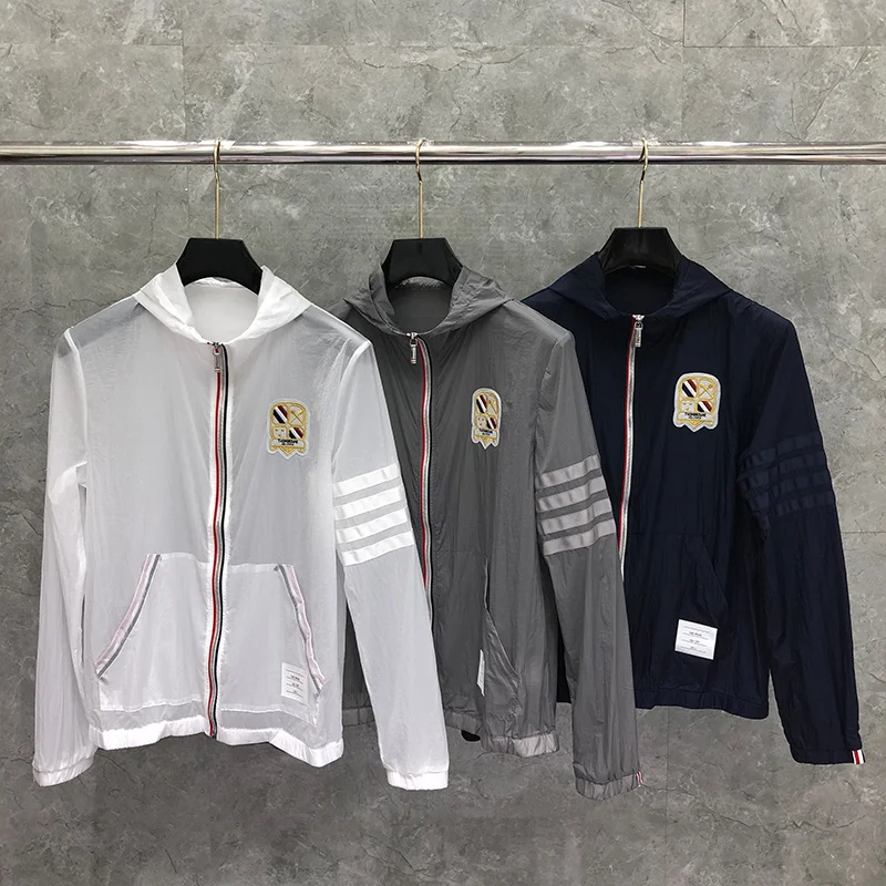 

Men's THOM Lightweight Windbreaker With Hat 2022 Embroidery Design Zipper Sport Jacket Coat Uv Sun-Protective TB Outerwear