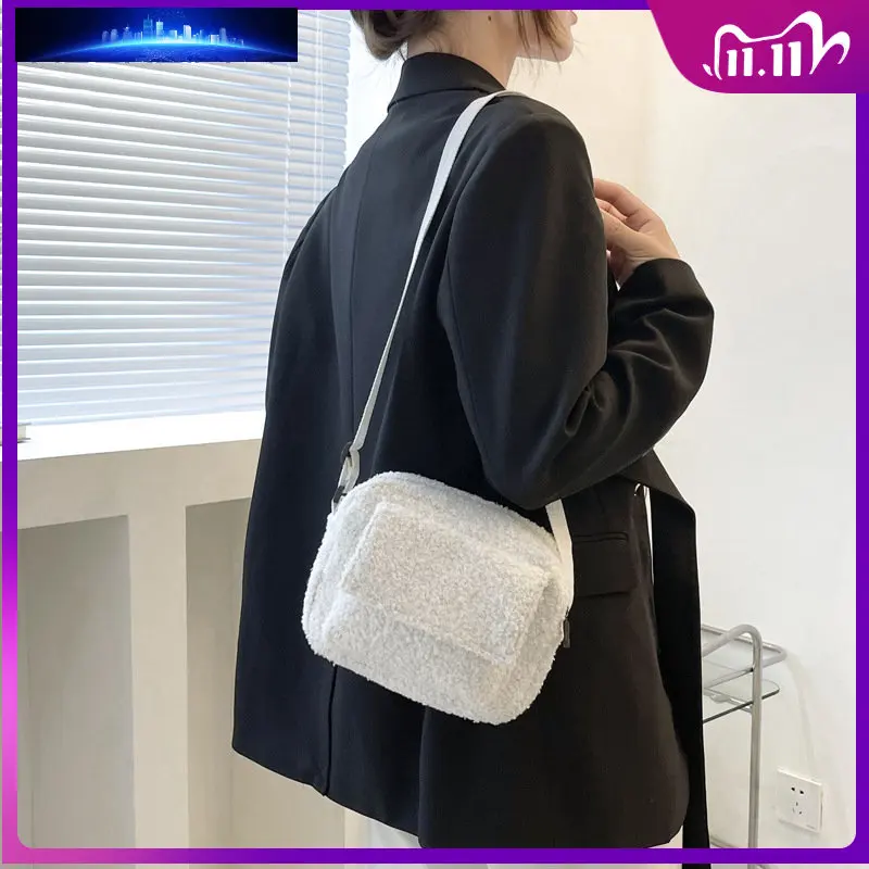

2022 Fashion Shoulder Bags Women Vintage Lamb Wool Solid Color Small Chain Crossbody Messenger Bag for Travel Shopping Bag
