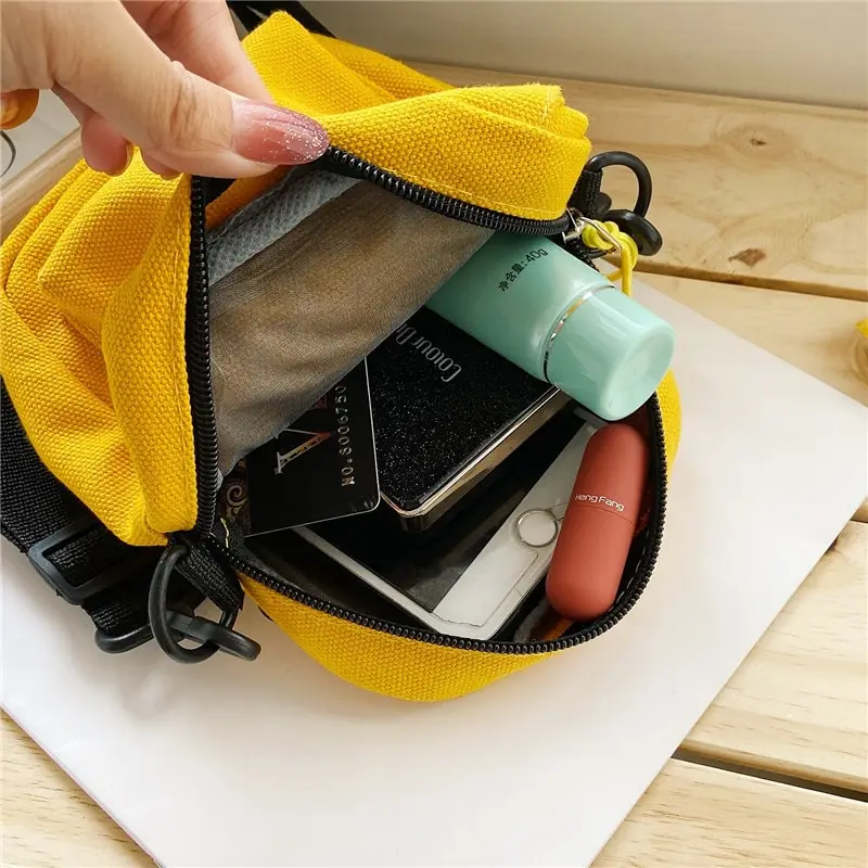 Women's Single Shoulder Bag Cartoon Printed Crossbody Bags With Small Daisy Solid Color Zipper Messenger Bag Fashion Portable