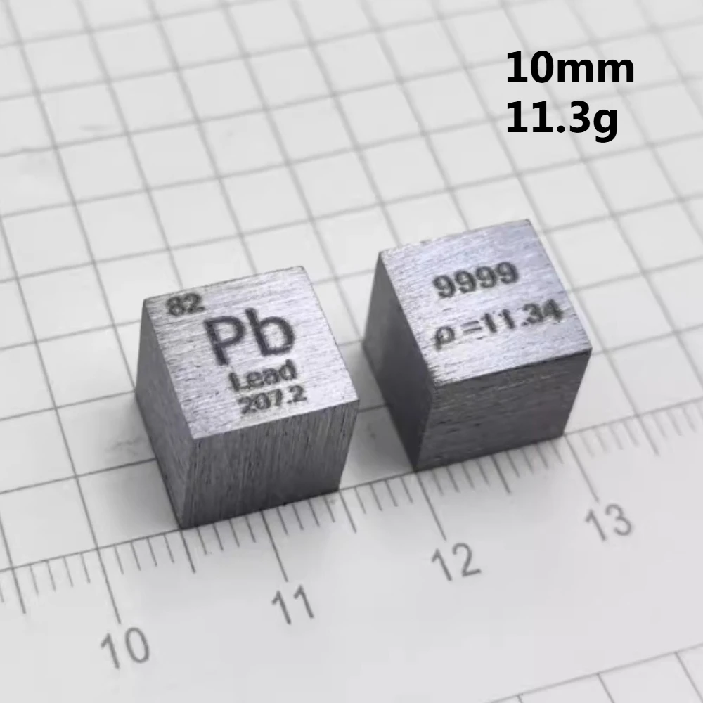 

Металлический свинцовый куб с орнаментом