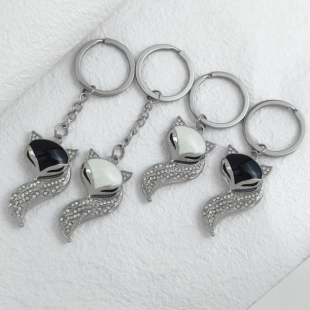 

Cute Rhinestone Fox Keychain Llavero Car Key Ring Lovely Crystal Animal Key Chain Women Bag Accessories Pendant Charm