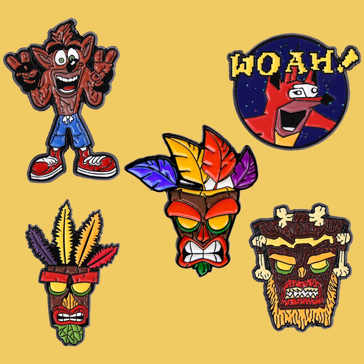 Эмалированная брошь волк Eastknight