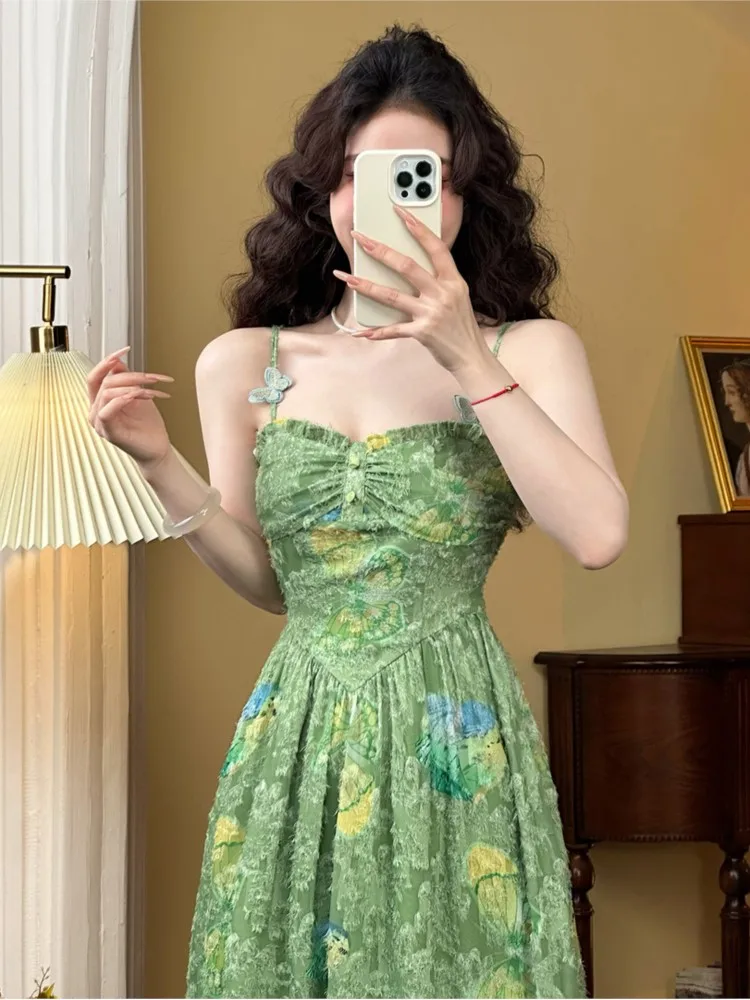 Женское платье-миди на бретелях-спагетти с цветочным принтом