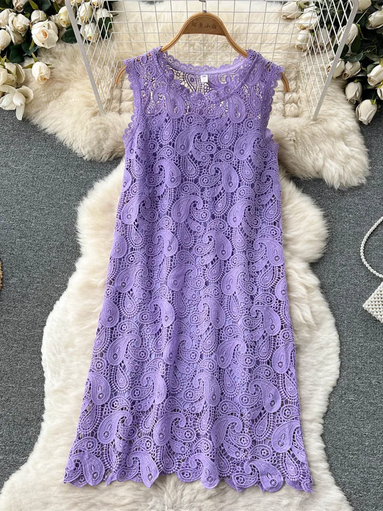 Женское кружевное платье без рукавов ажурное однотонное до колен с круглым