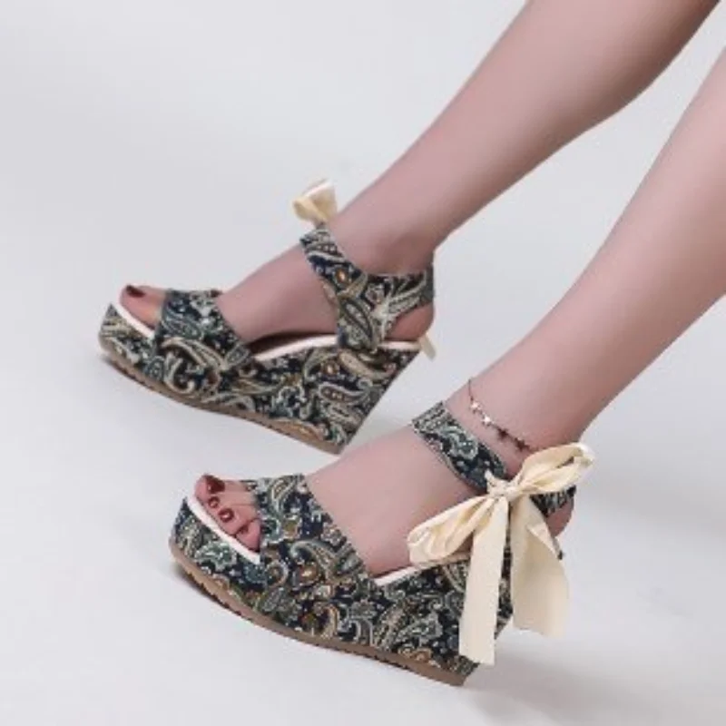 

Сандалии женские в горошек, дизайнерские босоножки на платформе, с бантом, на танкетке, Повседневная модная обувь с ремешком на щиколотке, с ...