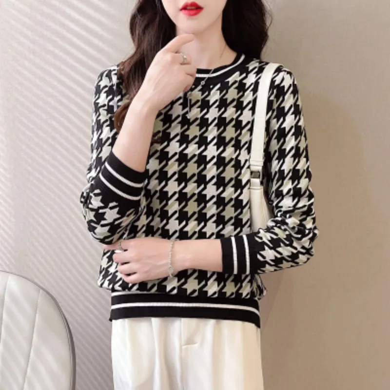 

Autumn and Winter New Thousand Bird Checker Knitted Women's Premium Korean Loose Round Neck Sweater Covering Meat Top