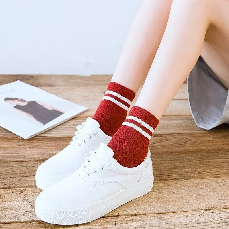 10 Pairs/Lot Middle Tube Socks Women's Cute Summer Fashion Thin Section Ins Tide Socks Glass Silk Material White Women's Socks