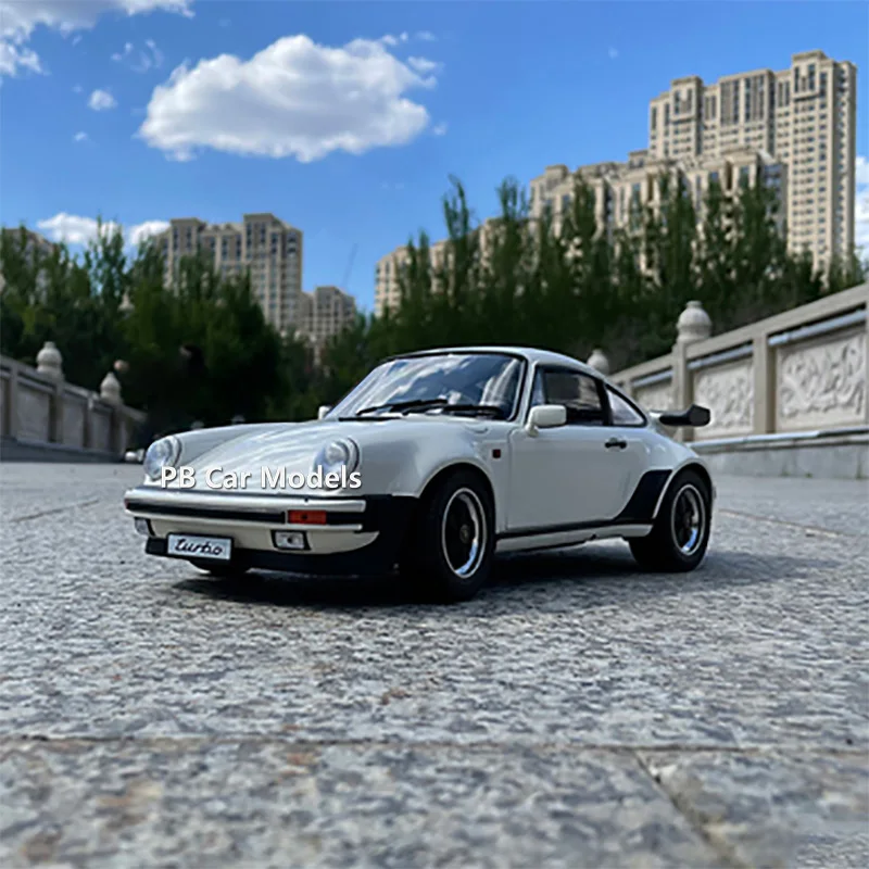 

Коллекционные модели автомобилей Schuco 1:12 Turbo Speedster из сплава