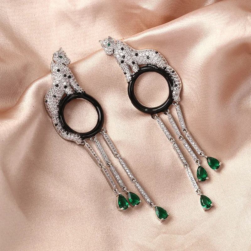 

Black Spot Leopard Black Circle Water Drop Green Earrings