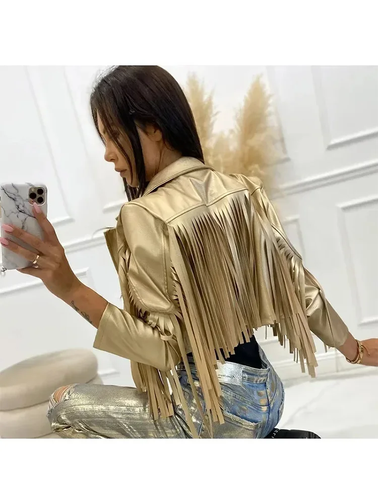 Куртка женская короткая из искусственной кожи с отложным воротником и