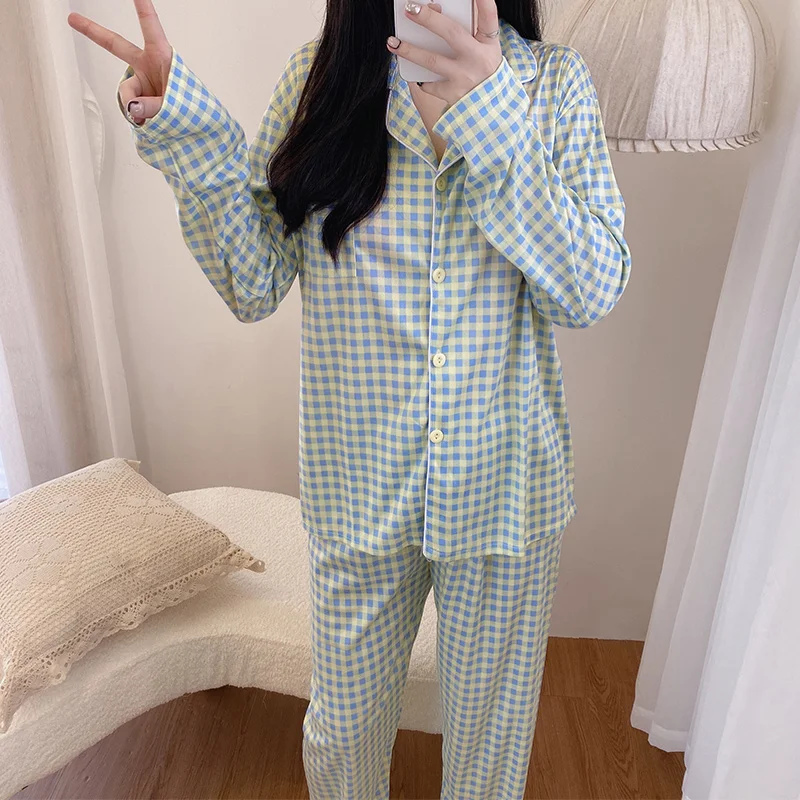 

Новый осенний женский пижамный комплект с отложным воротником, Шелковый Атласный топ с длинным рукавом и штаны, комплект из 2 предметов, оде...