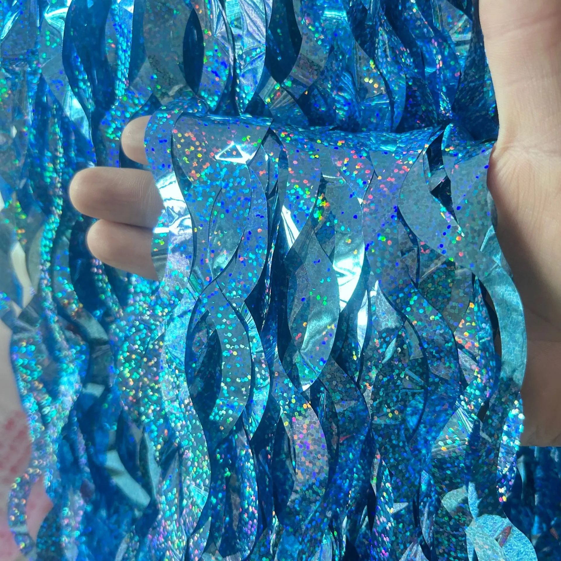 

Многоцветный двухслойный дождевой занавес для дня рождения Gooparty