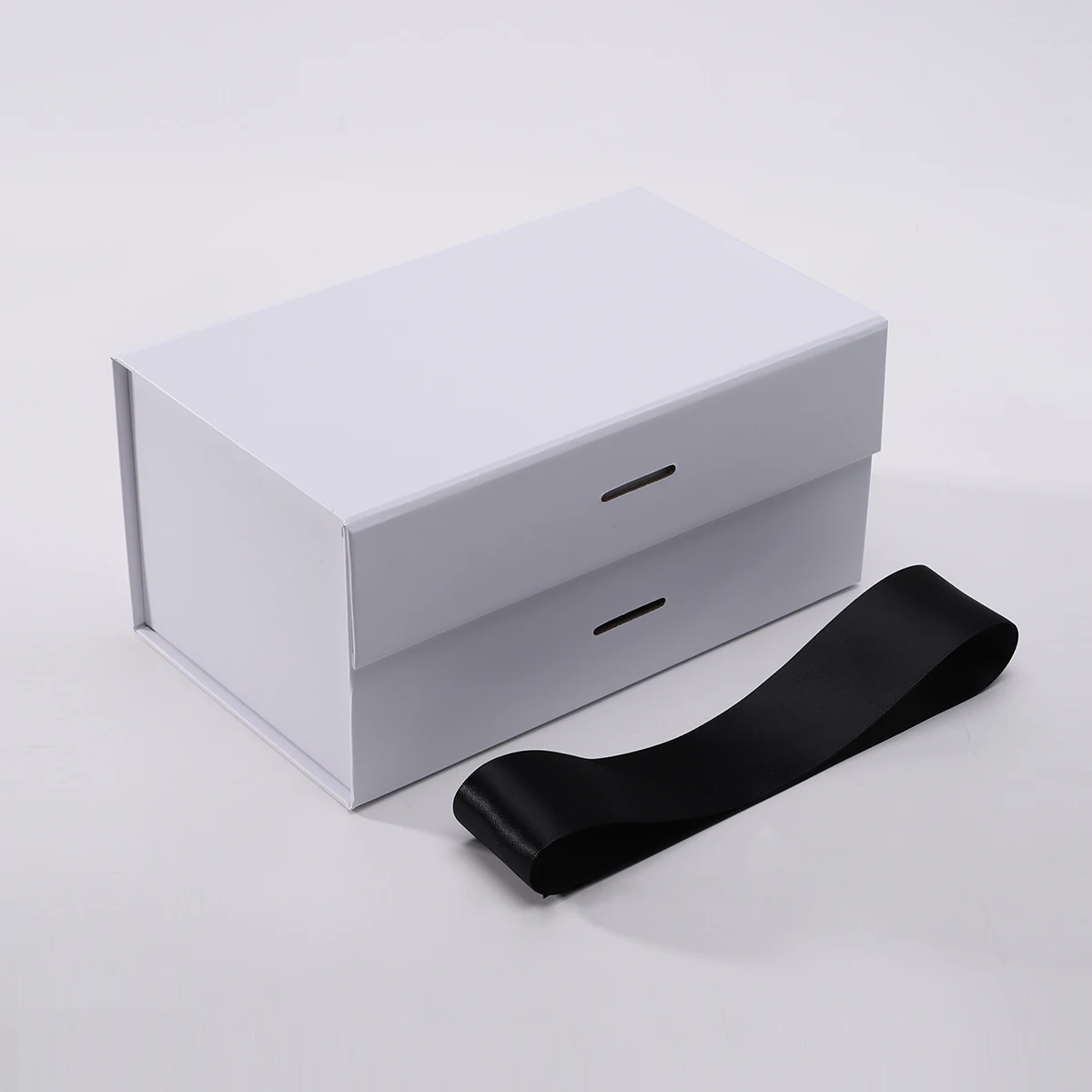 20PCS Factory Sale Directly Elegant White Storage Solid Folding Cardboard Box With Ribbon For Hair Extensions Gift Packaging
