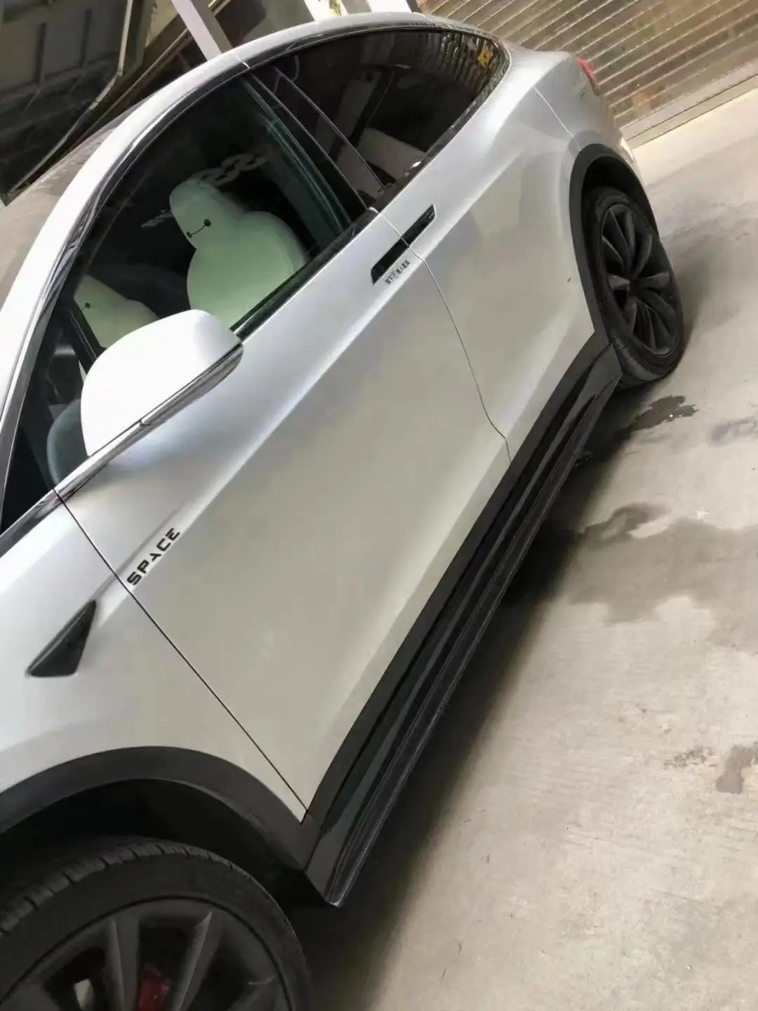 Подходит для модификации Tesla Model X с маленькими колесными арками из углеродного