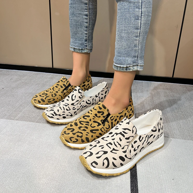 

Новинка 2023, женская спортивная обувь, модные кроссовки, Женская камуфляжная обувь на платформе, высокие эспадрильи, привлекательная обувь с леопардовым принтом