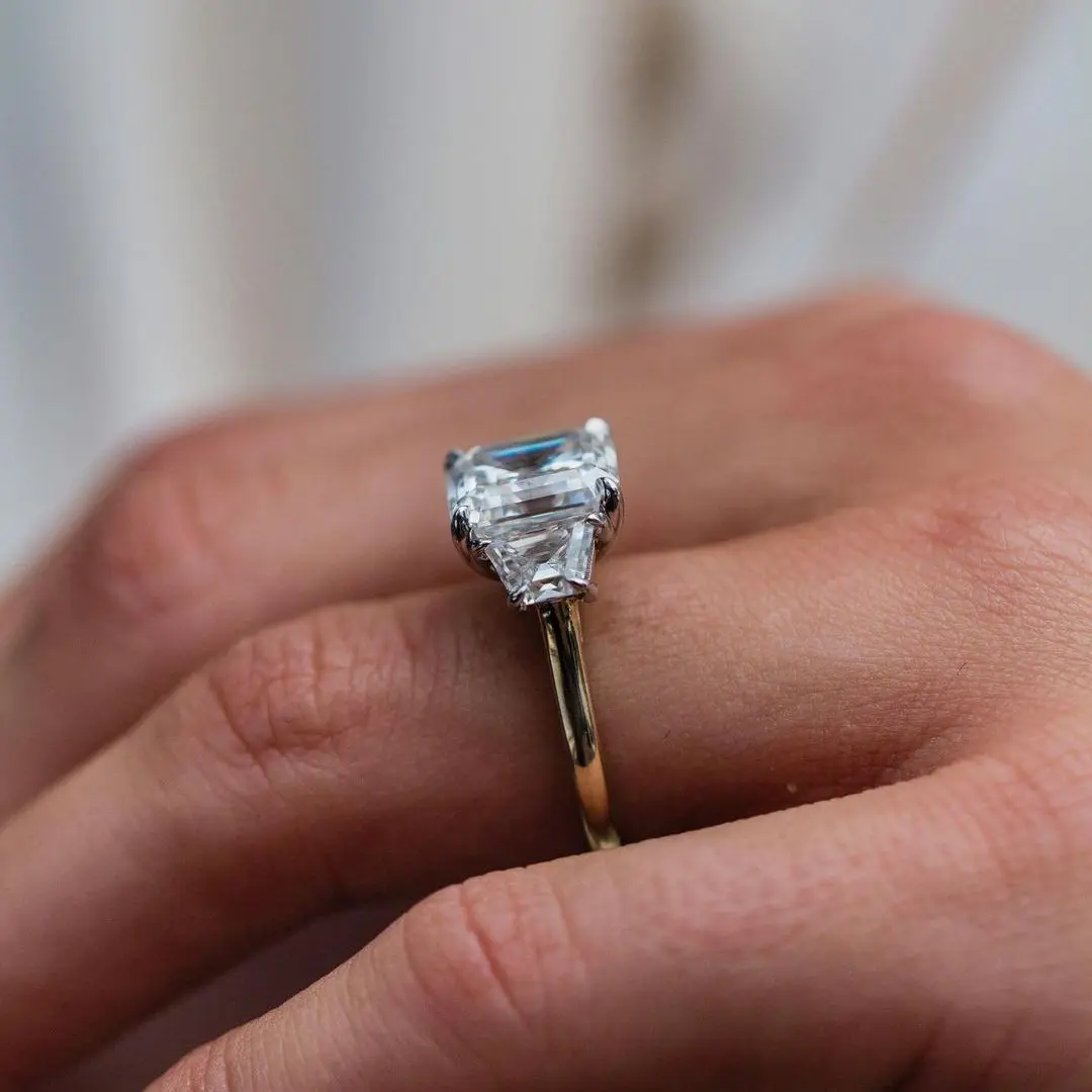 JOVOVASMILE Square Moissanite Ring 4.5carat 9.5x9.5mm Asscher Cut Two-Tone 18k Yellow White Rose Gold With 2.2mm Solitaire Band