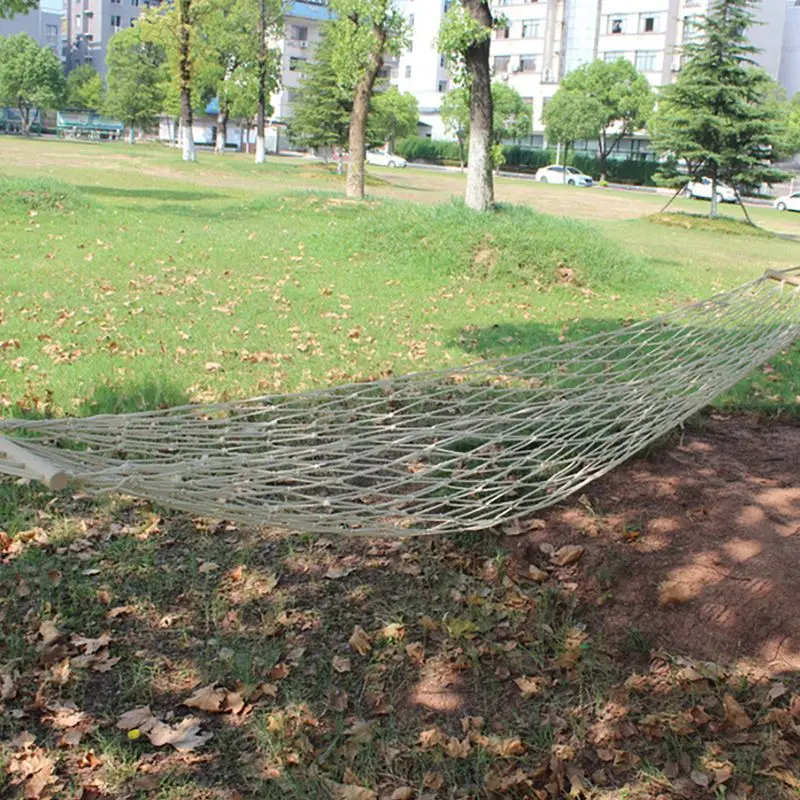 Фото Сетчатый гамак из хлопковой веревки с деревянными палочками, уличная подвесная кровать для кемпинга, качели для сна, гамак для дома и дома, п... №3