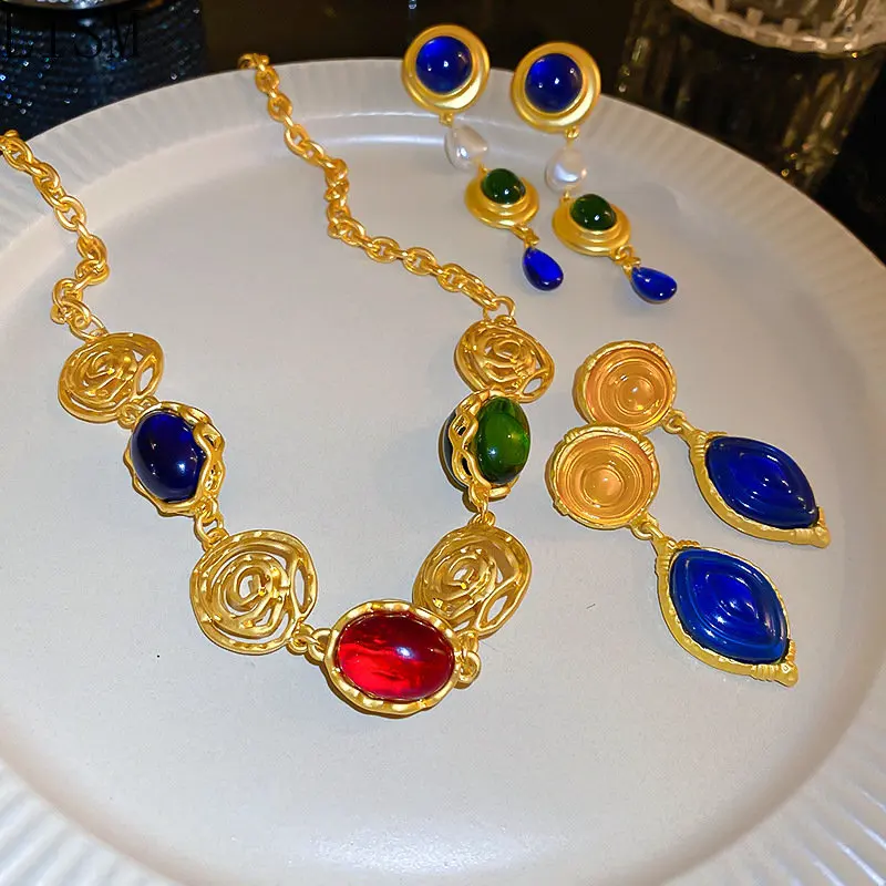 

New Pearl Banquet Palace Style Geometric Earrings Mid-Ancient Fashion Temperament Baroque Necklace luxury jewelry sets earrings