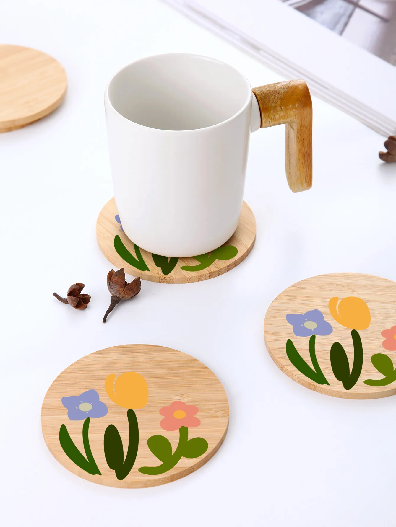 

1PC Coaster Cup Pads Insulated Round Cup Mats Creative Home Office Table Decor Art Crafts Gift Cafe Drinkware