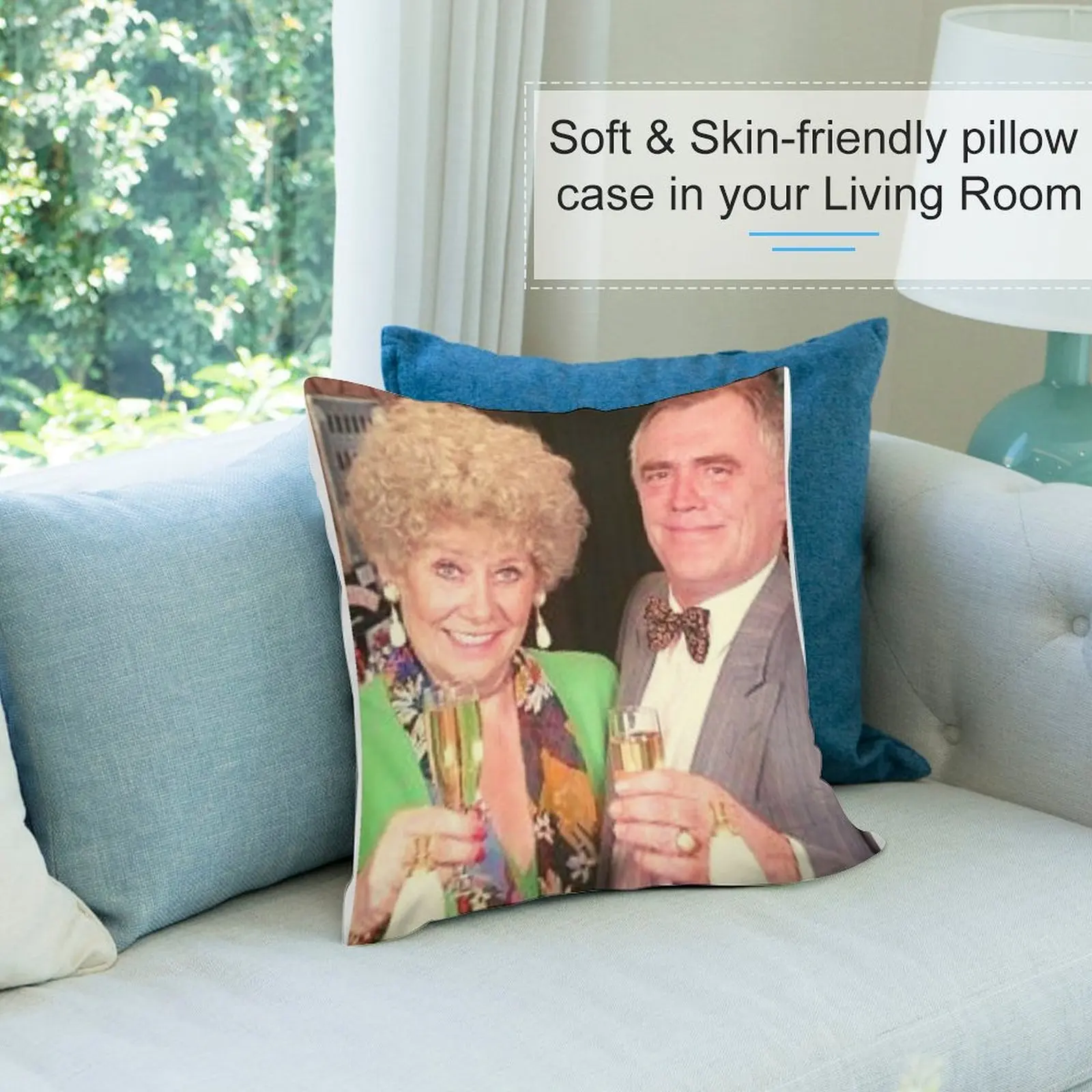 Декоративные подушки для дивана CORRIE LEGENDS: JACK AND VERA DUCKWORTH декоративные гостиной