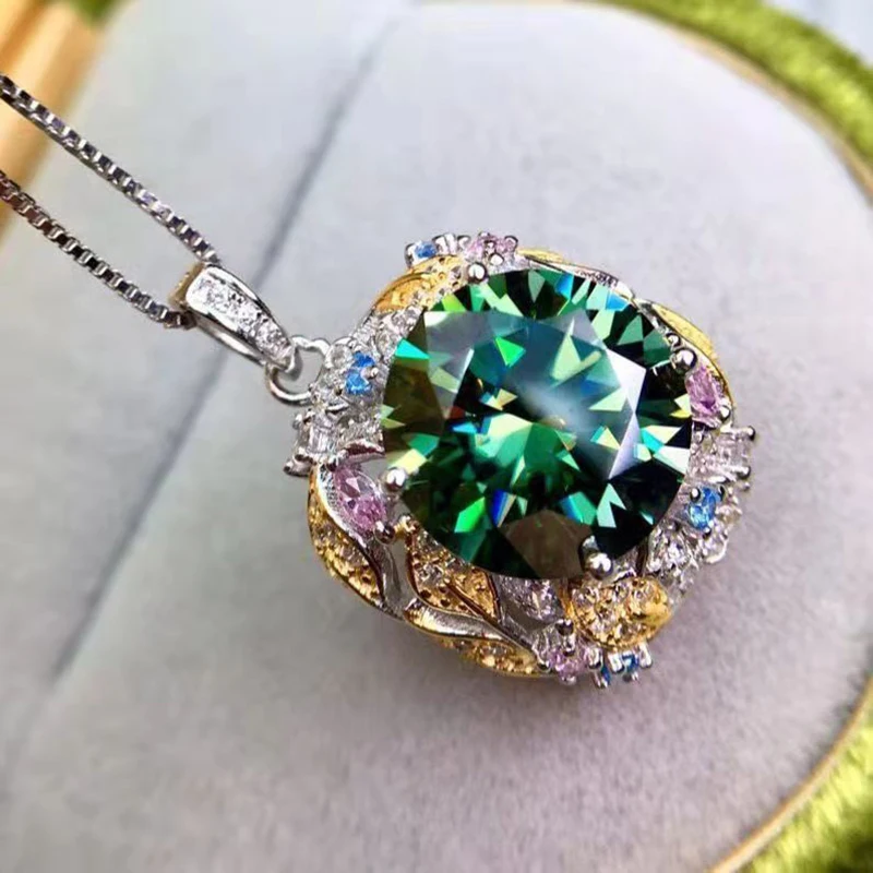 New Domineering Green Moissan Diamond Pendant Colorful 5 Carat Necklace Inlaid Jewelry Accessories |