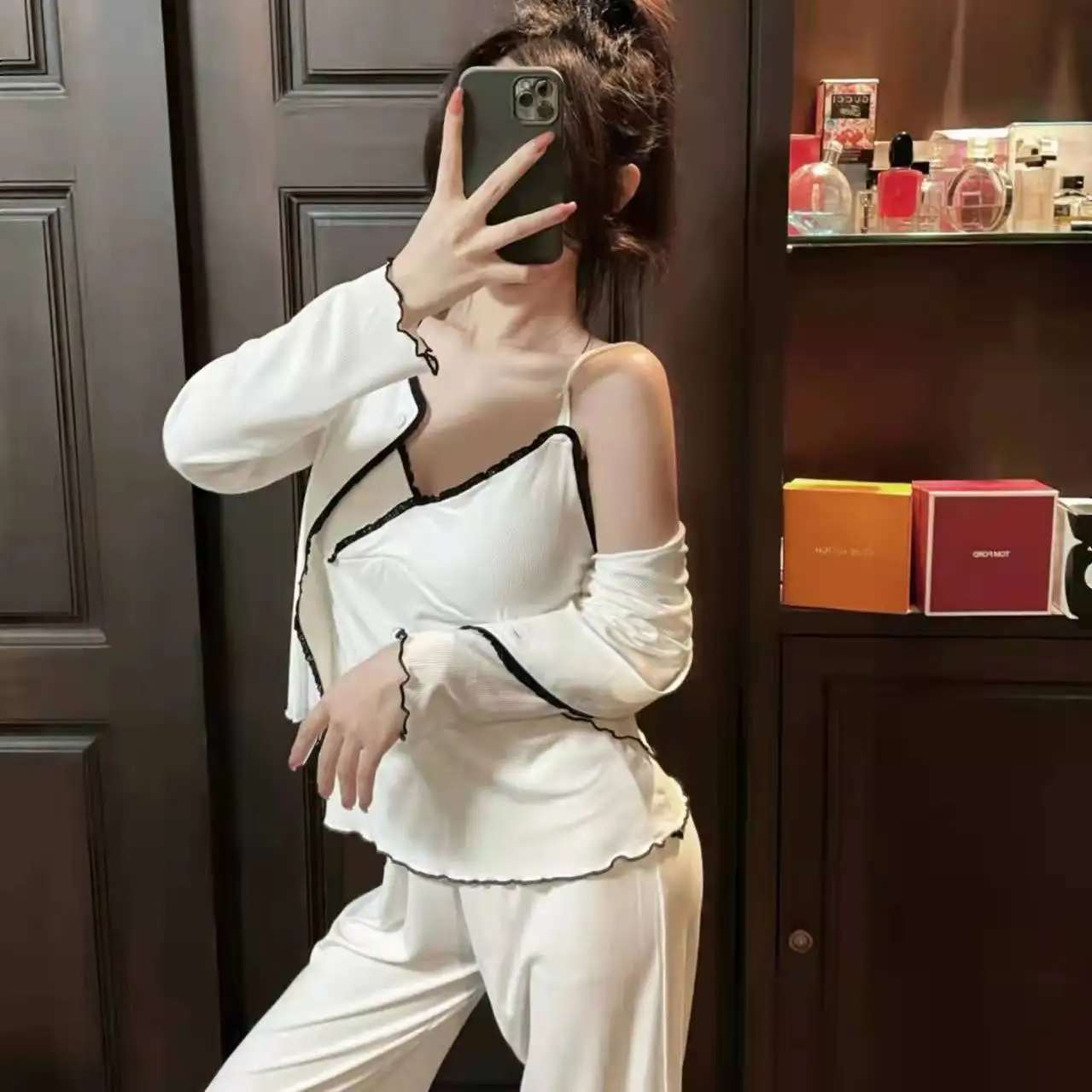

New Ladies Pajamas Set 3Pcse White Imitation Cotton Women Comfort Loose Homewear Sling Strap Chest Pad Femme Sleepwaear Suit