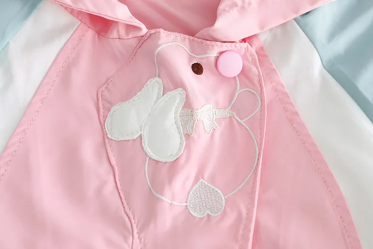 Верхняя одежда для девочек пальто 2024 весенне-осенняя новая маленьких от 1 до 2 лет