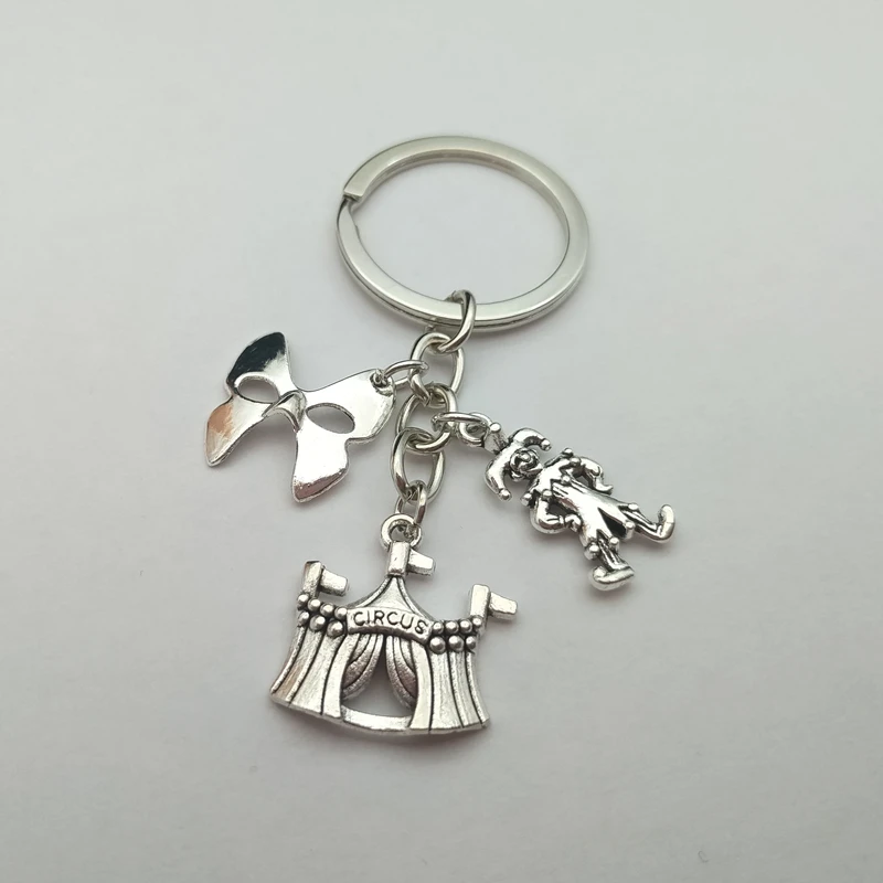 Металлический брелок для ключей