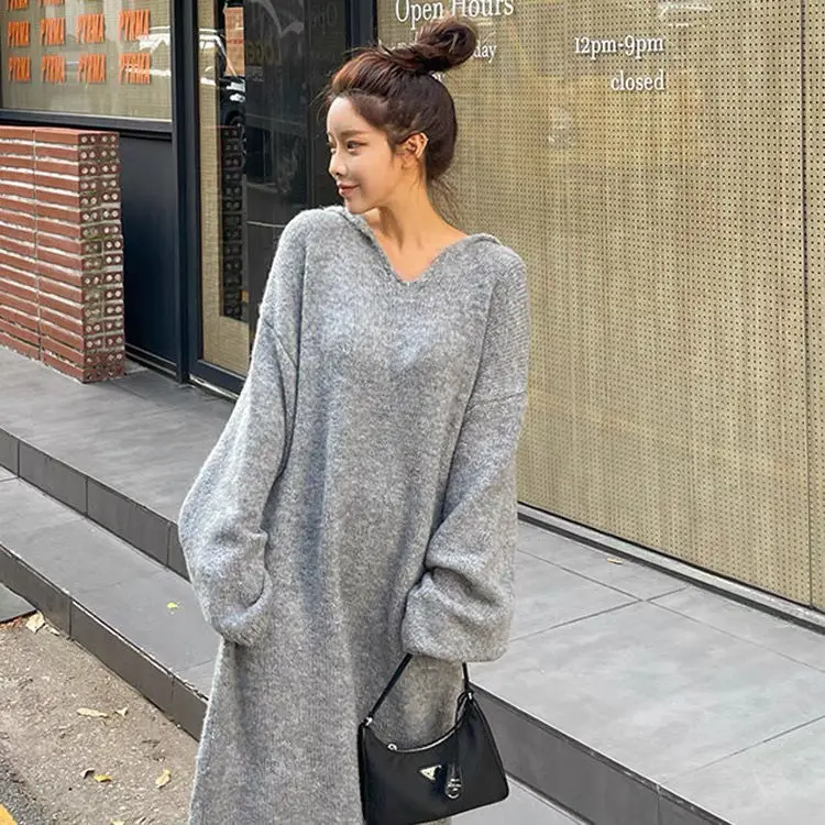 

CUPNICE Solid Knitted Hooded Loose Maxi Dress Casual Long Sleeve V-neck Vintage Robe Autumn Winter Vestidos for Women 2022