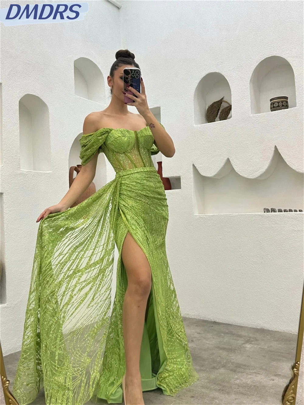 Рисунок 3 - Женское вечернее платье без рукавов It's yiiya