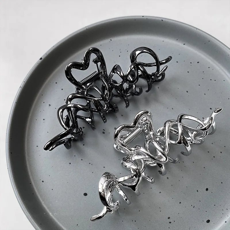

Liquid Line Metal Heart Geometric Hair Clip Hairpin 2023 Trendy Design Korean Irregular Female Hair Claws Grip Hair Accessories