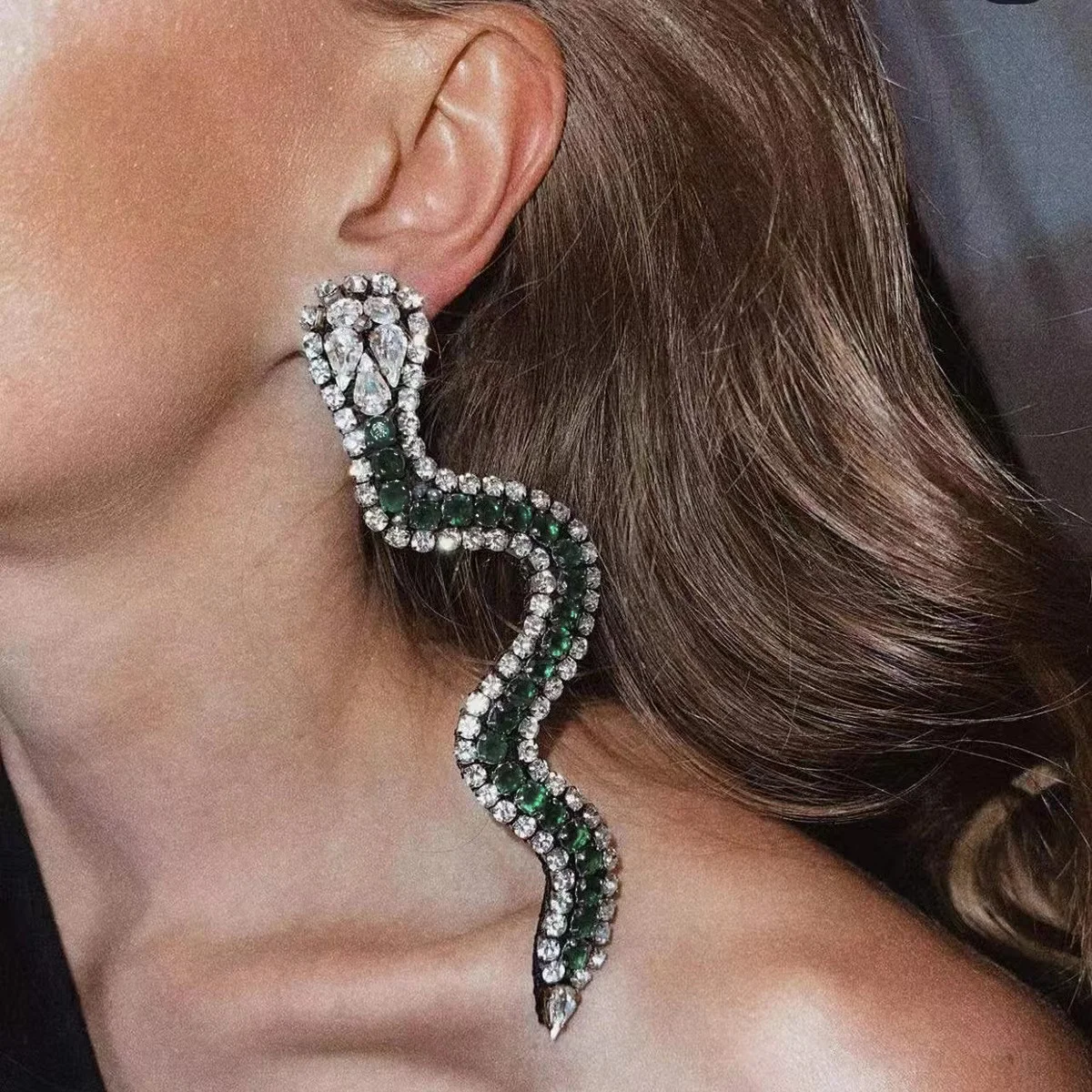 

Luxury shiny Rhinestone snake shaped pendant earrings women's dinner wedding fashion declaration Jewelry Crystal Earrings Gift A