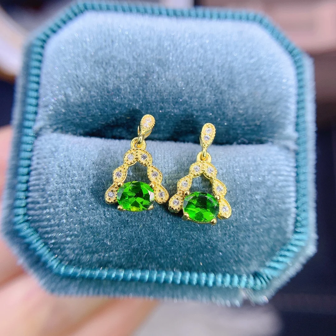 

Женские серьги из серебра 925 пробы, 4 Х5 мм