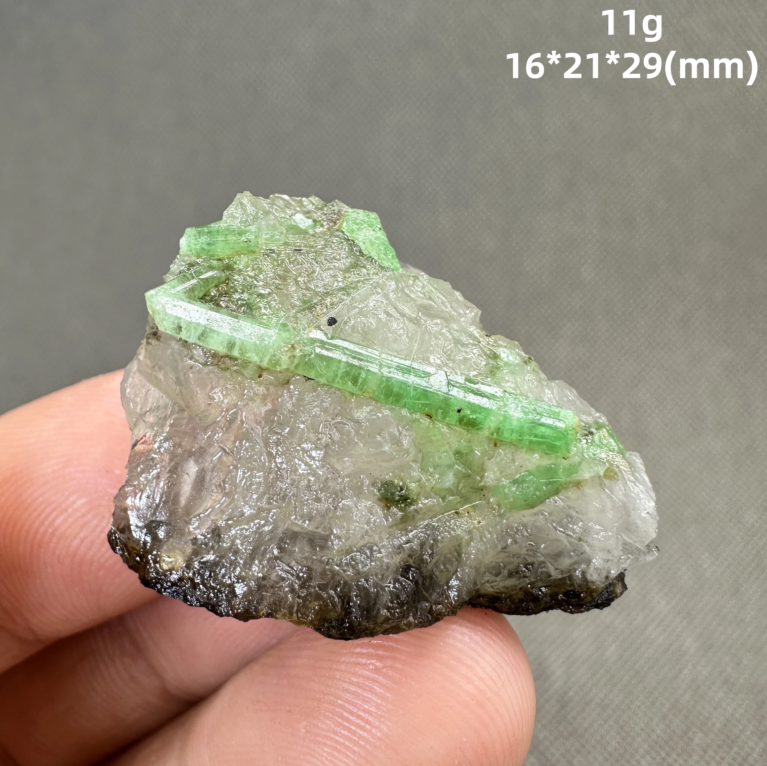 

Образец минерала изумруд QIANCHUAN