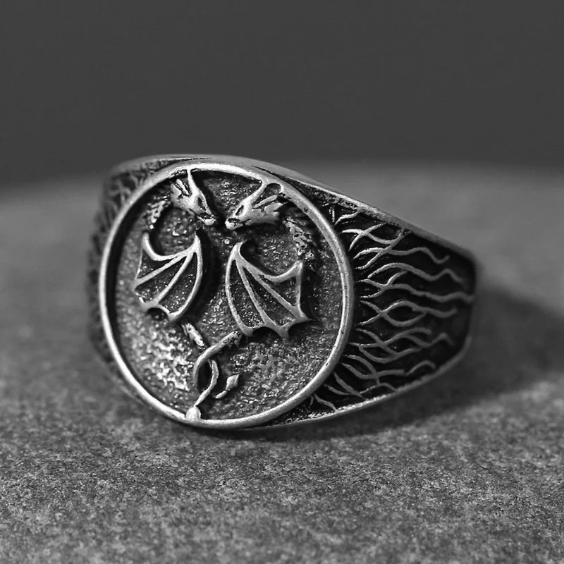 

Vintage Hip-hop Punk Gothic Men's and Women's Rings with Personalized Dark Black Double Dragon Opposing Ring Accessories