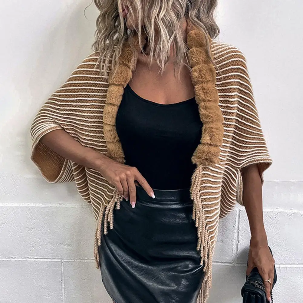 

Cold Resistant Comfortable Loose Ladies Knitted Cloak Coat for Shopping
