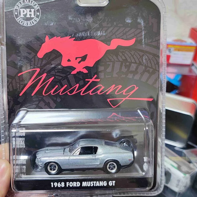 

Модель автомобиля GreenLight 1/64 1968 FORD MUSTANG GT