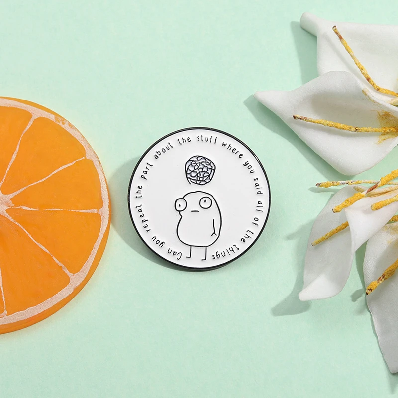 Эмалированные броши в виде животных