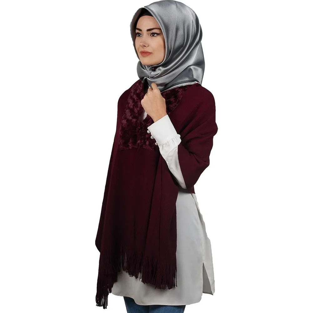 

Center Furry Knitwear Shoulder Shawl 150CM x 70CM